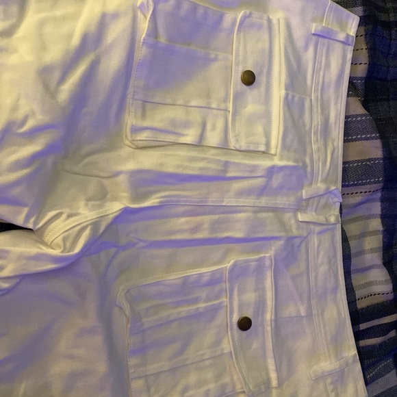 Cargo Shorts - Picture 6 of 14